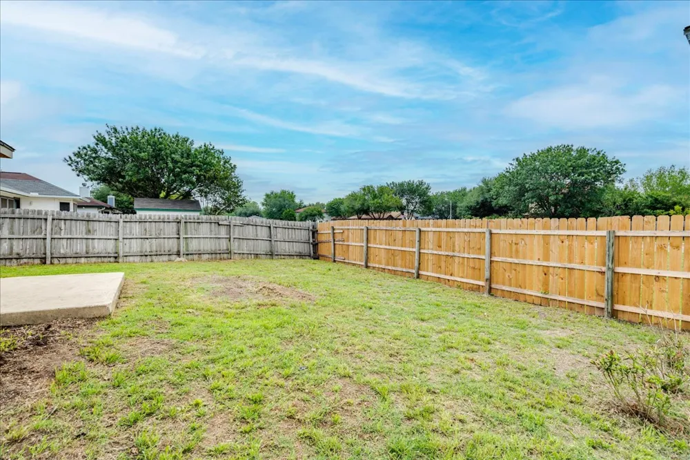 201 Elmer Cove Kyle, TX 78640