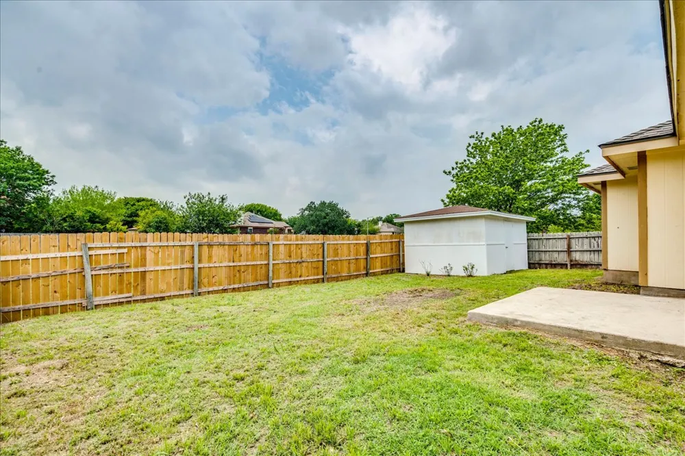 201 Elmer Cove Kyle, TX 78640
