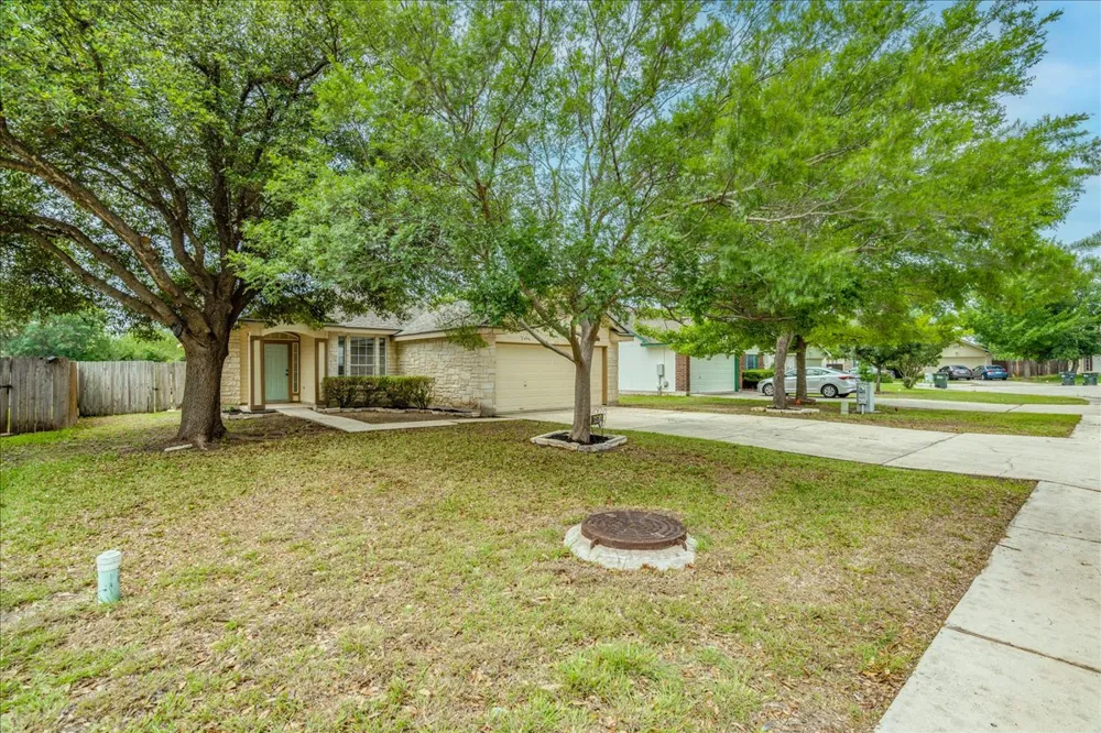 201 Elmer Cove Kyle, TX 78640