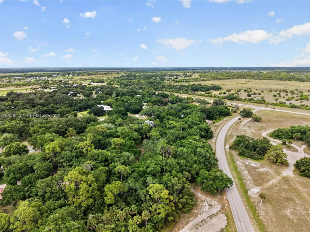 4030 SCHOOL CIR La Belle, FL 33935