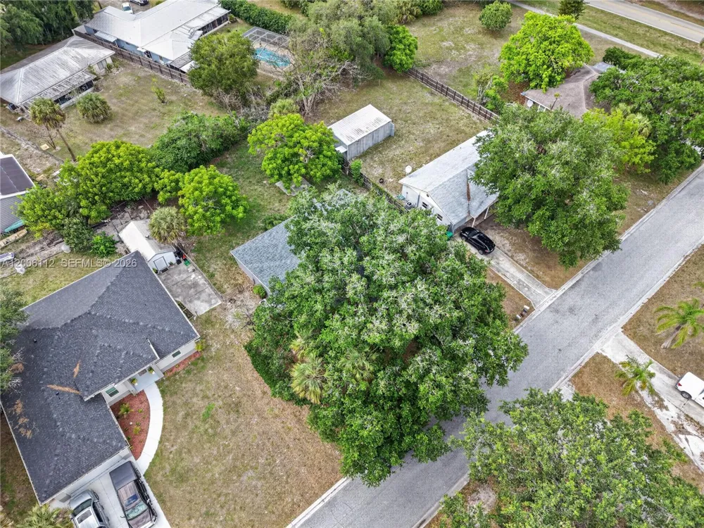 4030 SCHOOL CIR La Belle, FL 33935
