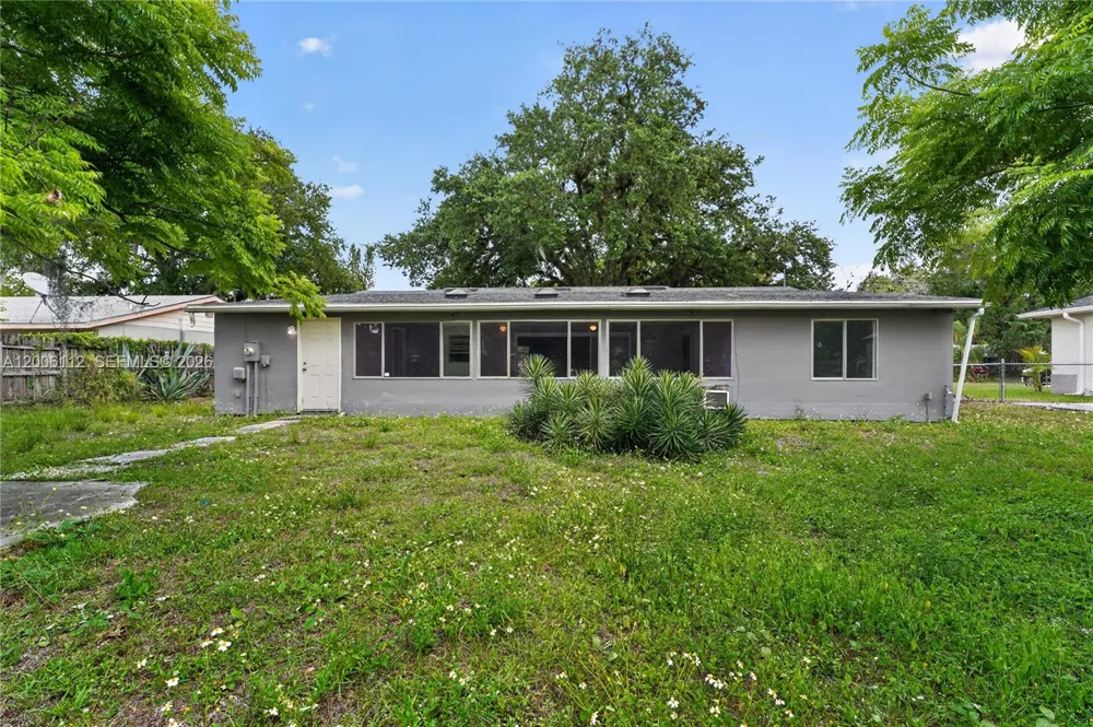 4030 SCHOOL CIR La Belle, FL 33935
