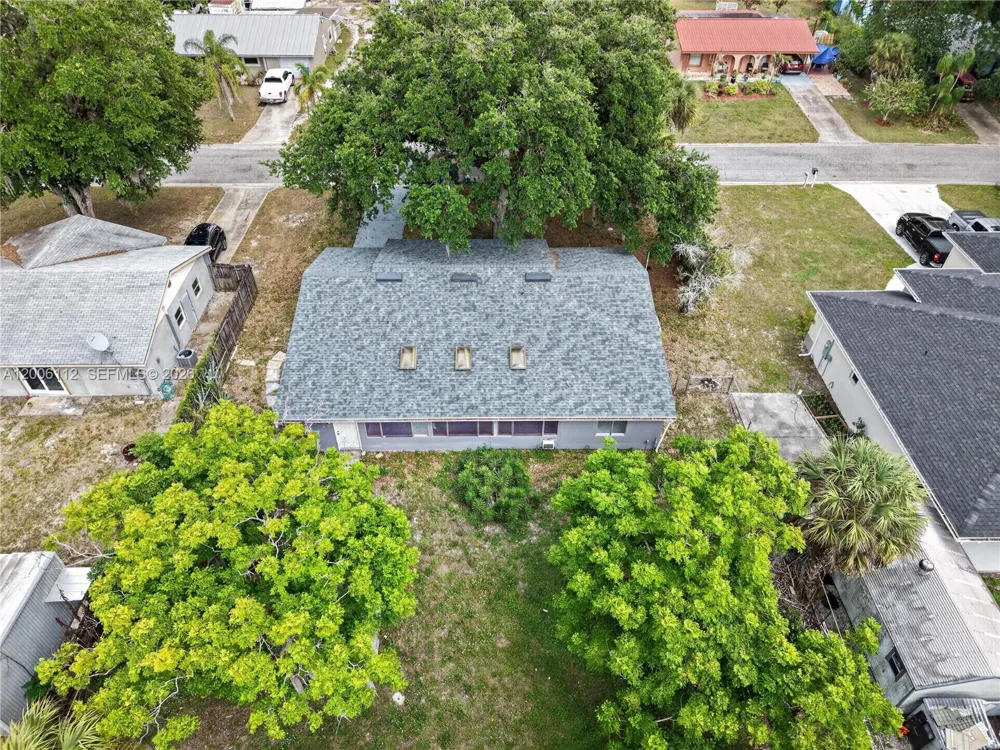4030 SCHOOL CIR La Belle, FL 33935