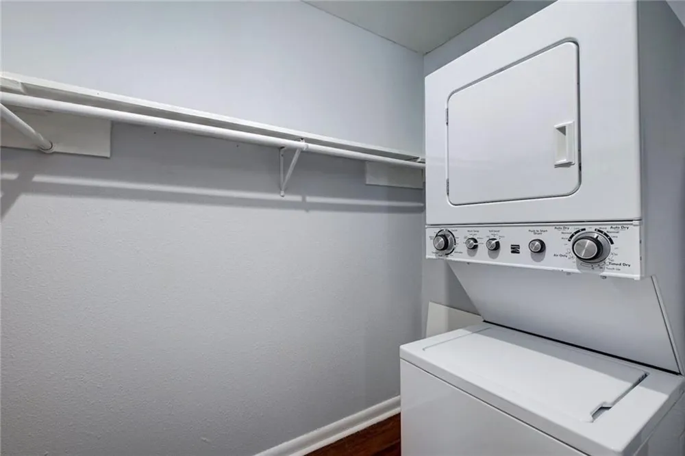 2401 Manor Road #127 Austin, TX 78722