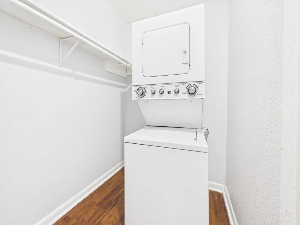 2401 Manor Road #127 Austin, TX 78722