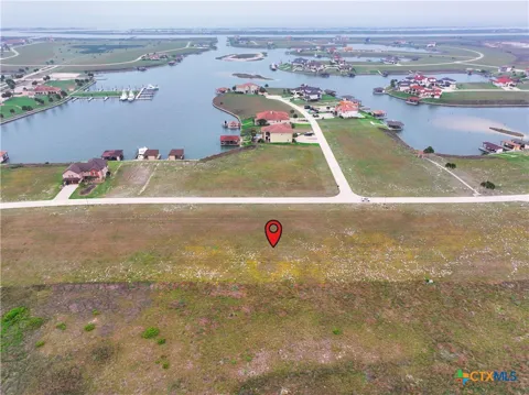11 W Lago Loop Road