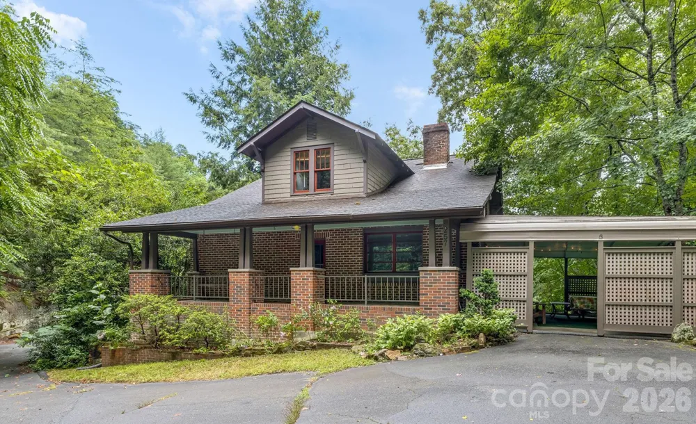 257 Henderson Drive Hot Springs, NC 28743