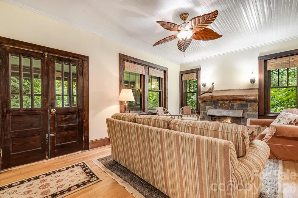 257 Henderson Drive Hot Springs, NC 28743
