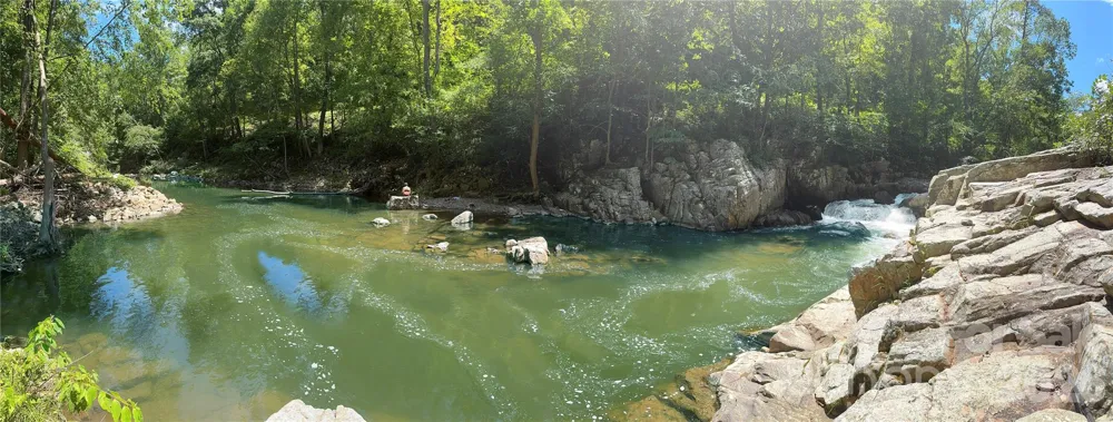 257 Henderson Drive Hot Springs, NC 28743