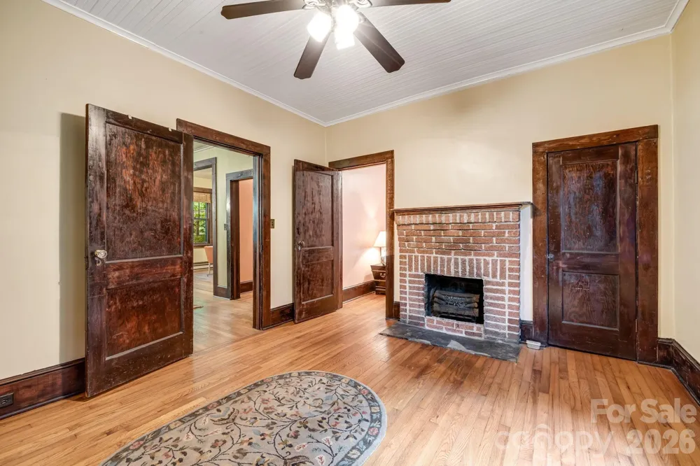 257 Henderson Drive Hot Springs, NC 28743