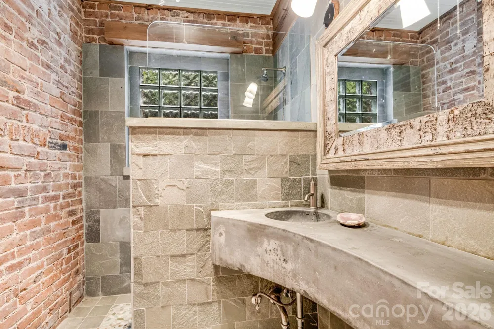 257 Henderson Drive Hot Springs, NC 28743