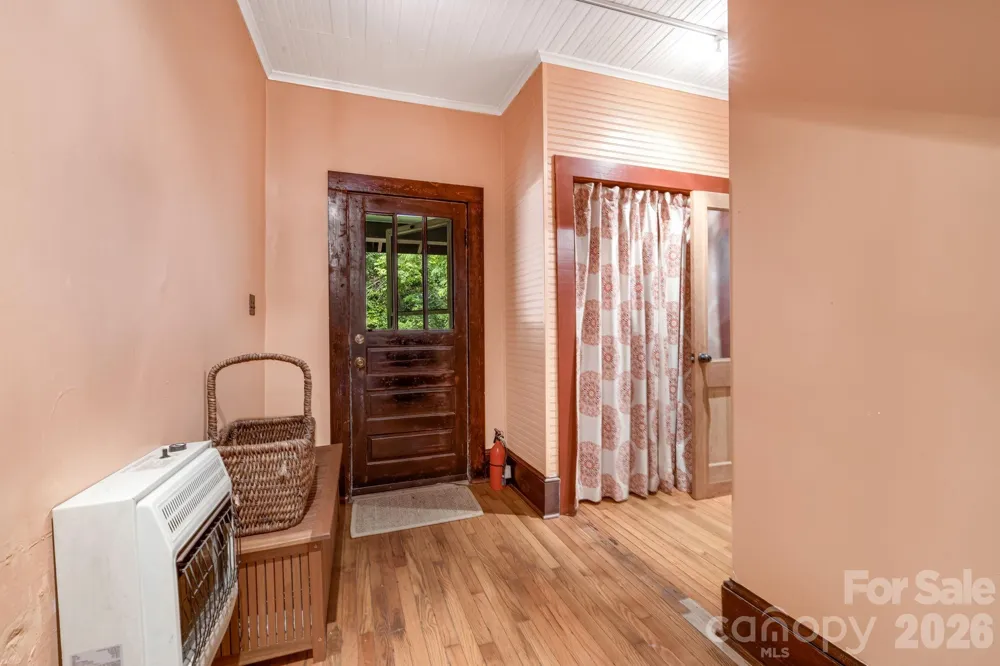 257 Henderson Drive Hot Springs, NC 28743