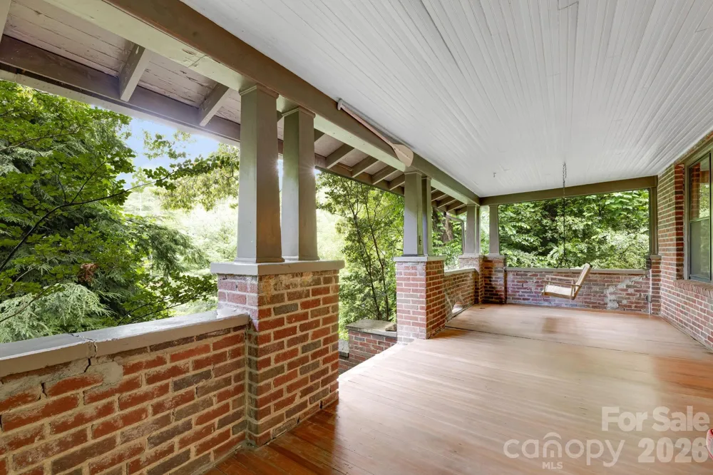 257 Henderson Drive Hot Springs, NC 28743