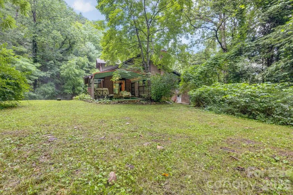 257 Henderson Drive Hot Springs, NC 28743