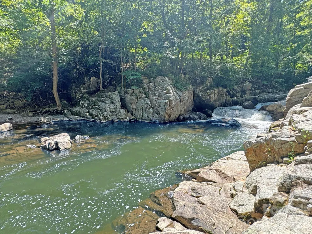 257 Henderson Drive Hot Springs, NC 28743