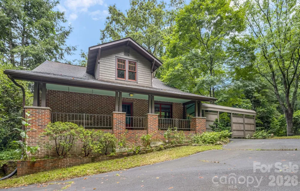 257 Henderson Drive Hot Springs, NC 28743