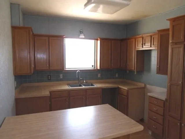 2218 Joliet Street Plainview, TX 79072