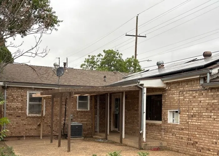 2218 Joliet Street Plainview, TX 79072