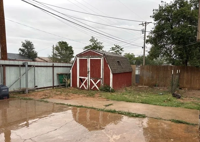 2218 Joliet Street Plainview, TX 79072