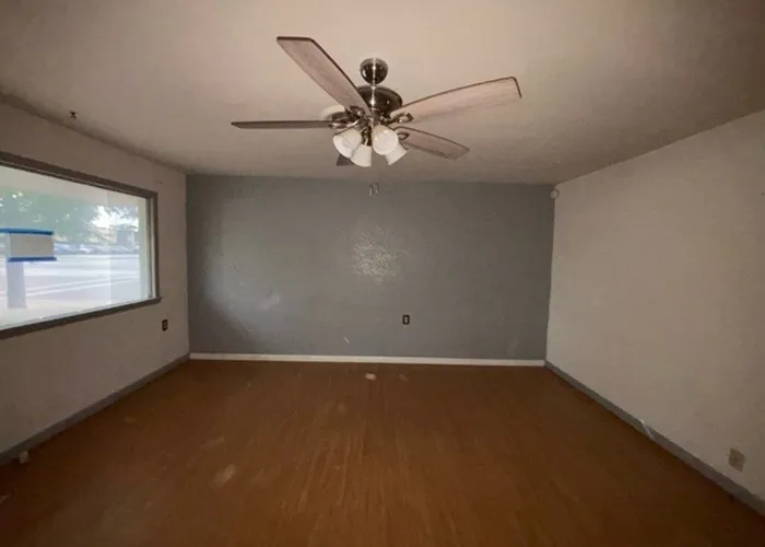 2218 Joliet Street Plainview, TX 79072