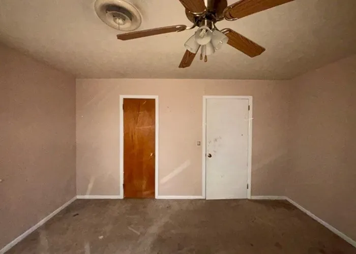 2218 Joliet Street Plainview, TX 79072