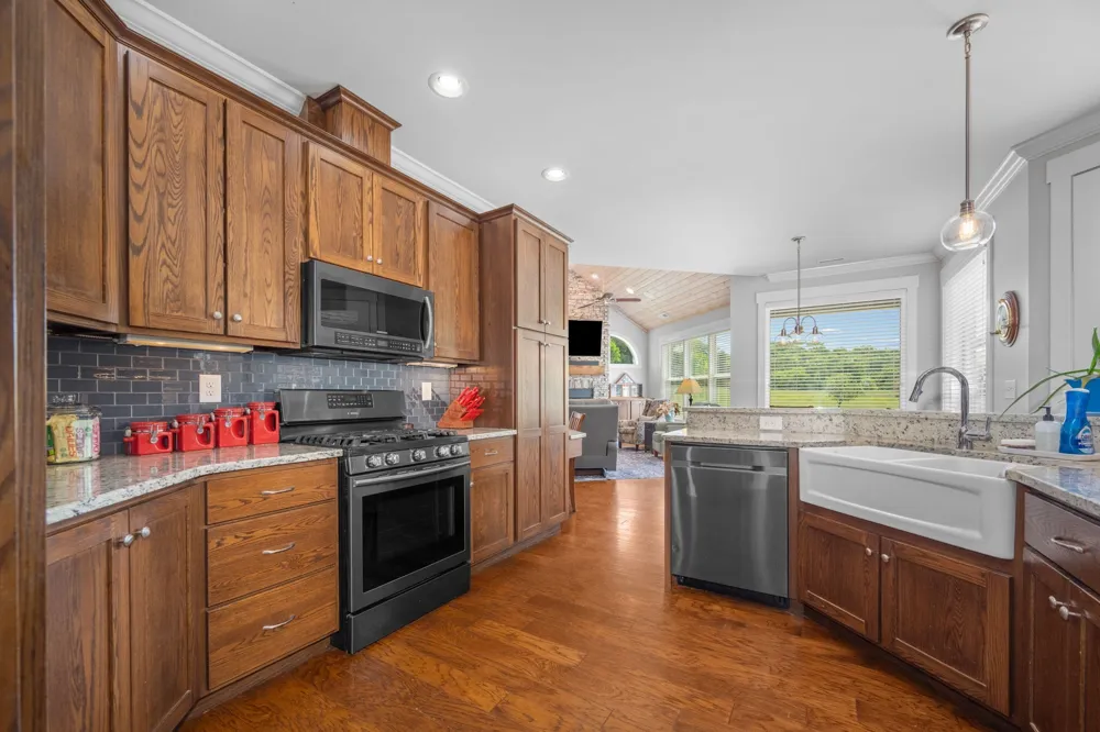 50 Bill Edde Rd Belvidere, TN 37306
