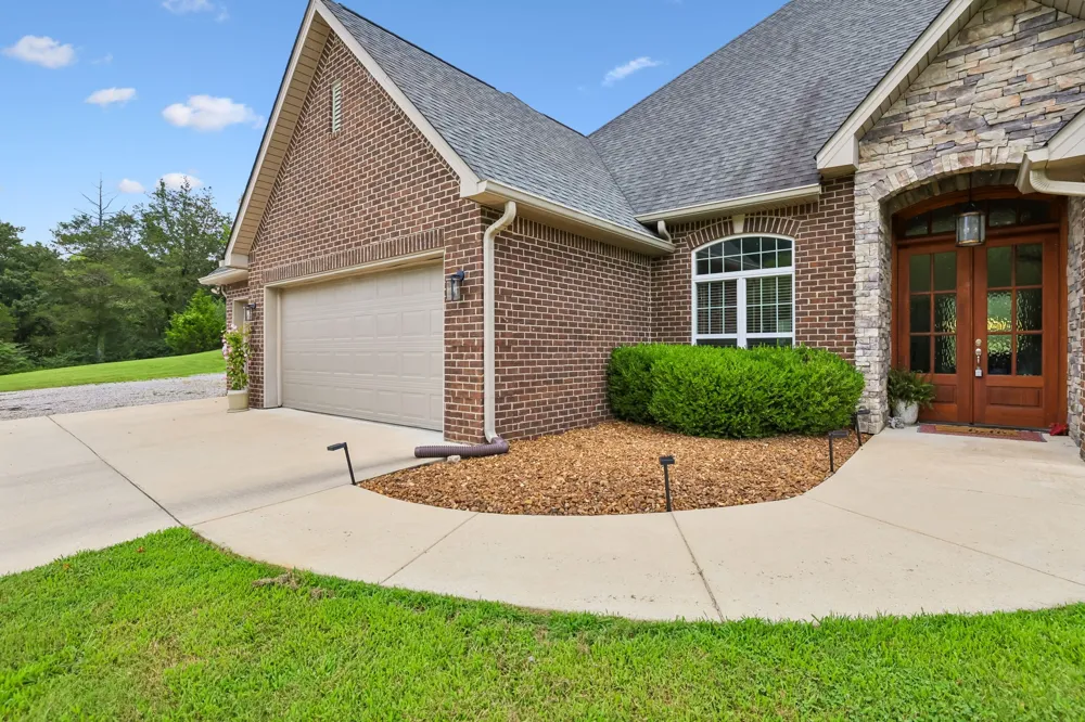 50 Bill Edde Rd Belvidere, TN 37306