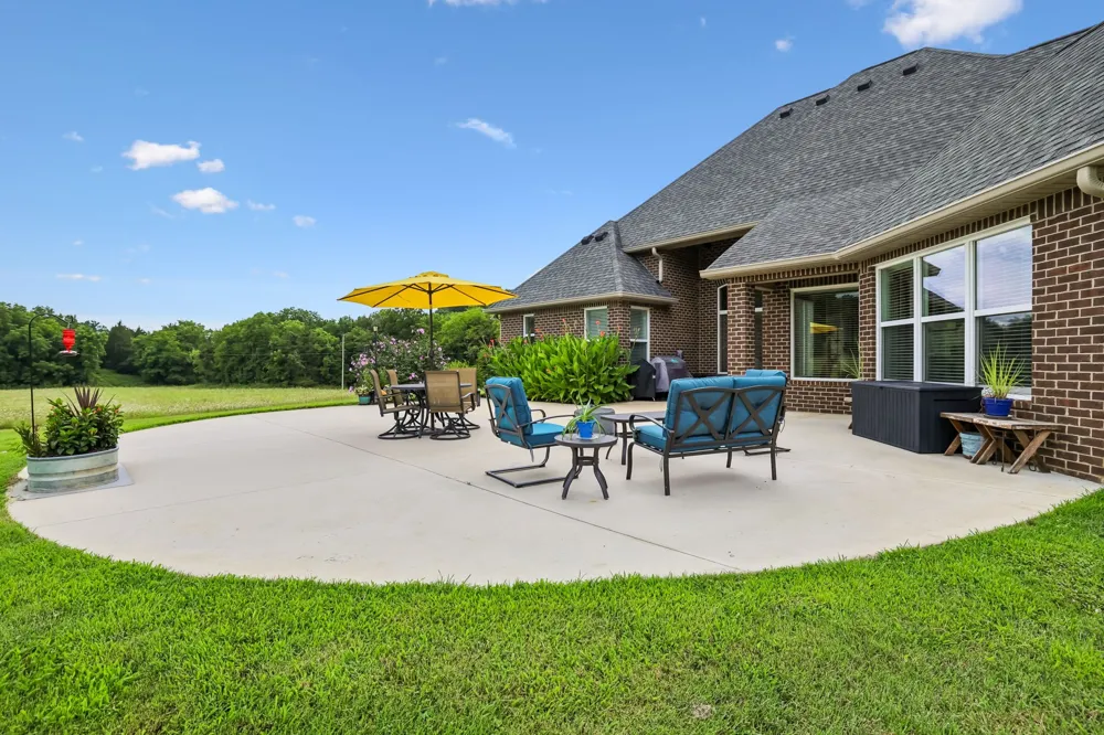 50 Bill Edde Rd Belvidere, TN 37306