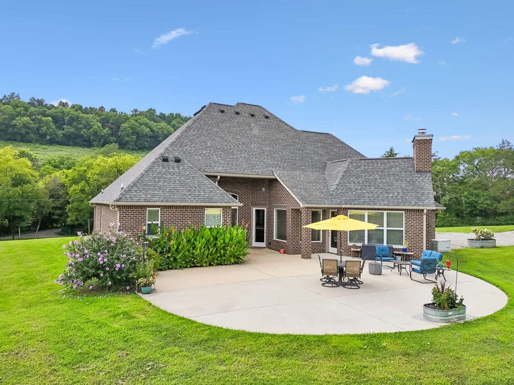 50 Bill Edde Rd Belvidere, TN 37306