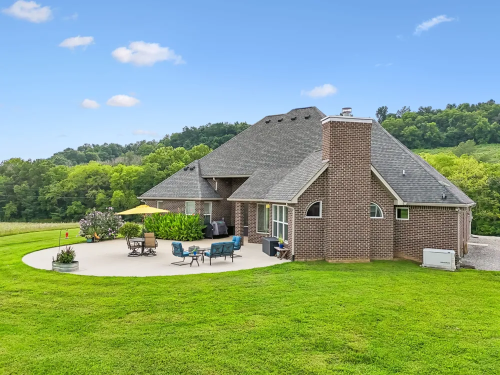 50 Bill Edde Rd Belvidere, TN 37306