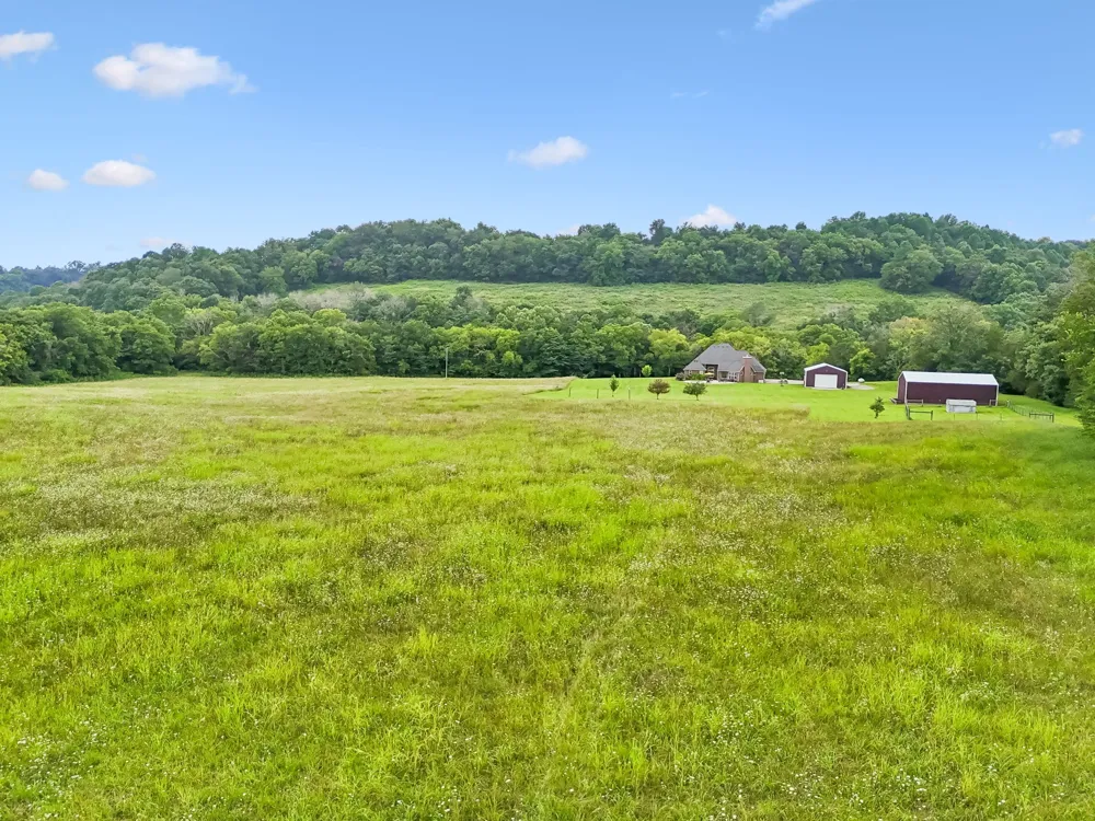 50 Bill Edde Rd Belvidere, TN 37306