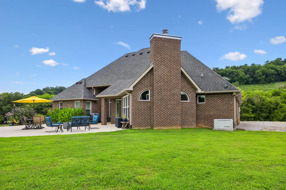 50 Bill Edde Rd Belvidere, TN 37306