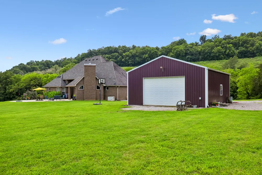50 Bill Edde Rd Belvidere, TN 37306
