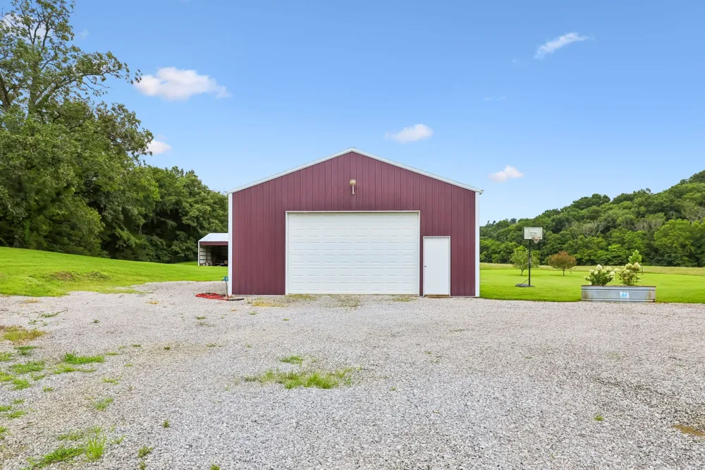 50 Bill Edde Rd Belvidere, TN 37306