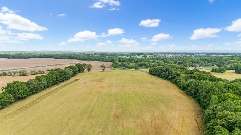 3249 Fredonia Rd Manchester, TN 37355