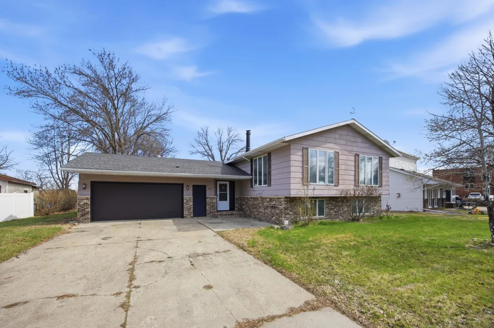 609 Lily Lane Ada, MN 56510