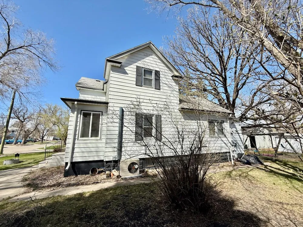 404 2nd Street S Wahpeton, ND 58075