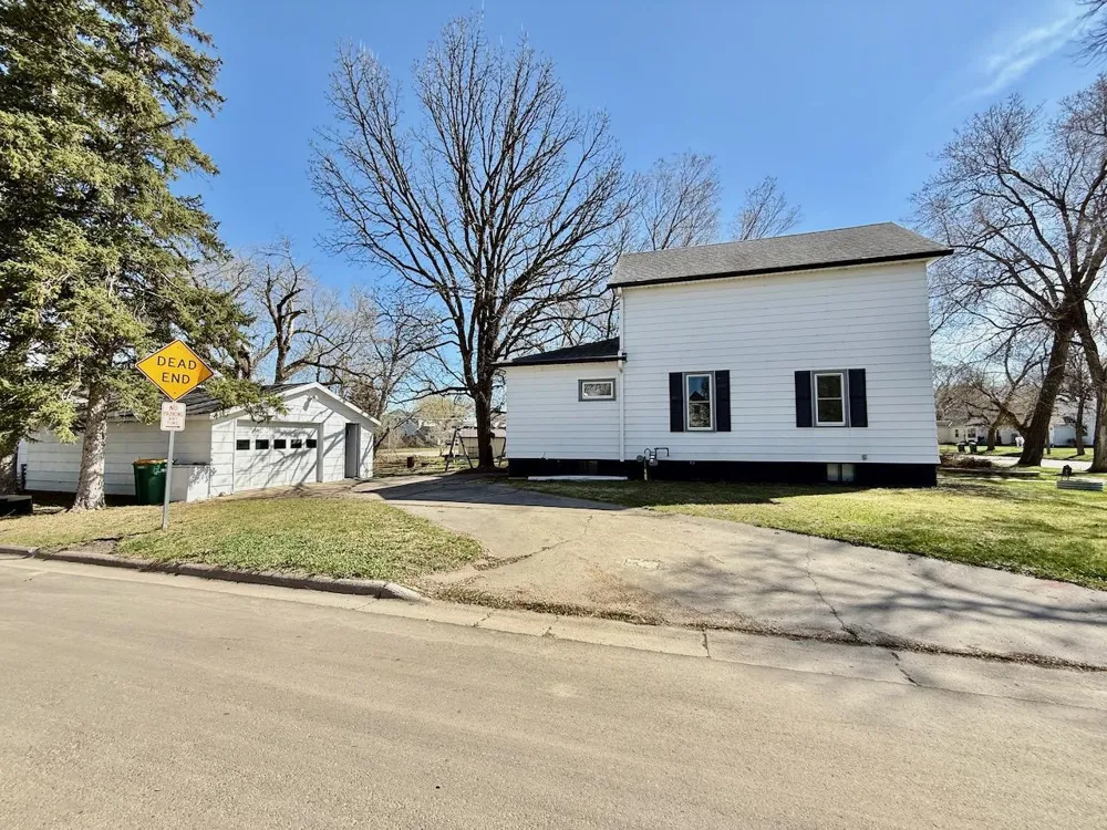 404 2nd Street S Wahpeton, ND 58075