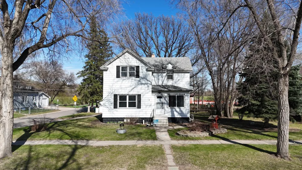 404 2nd Street S Wahpeton, ND 58075