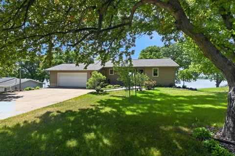 1474 E Lake Brophy Road NW
