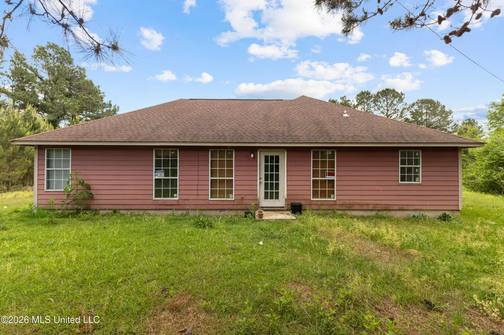 41 Adams Lane Prentiss, MS 39474