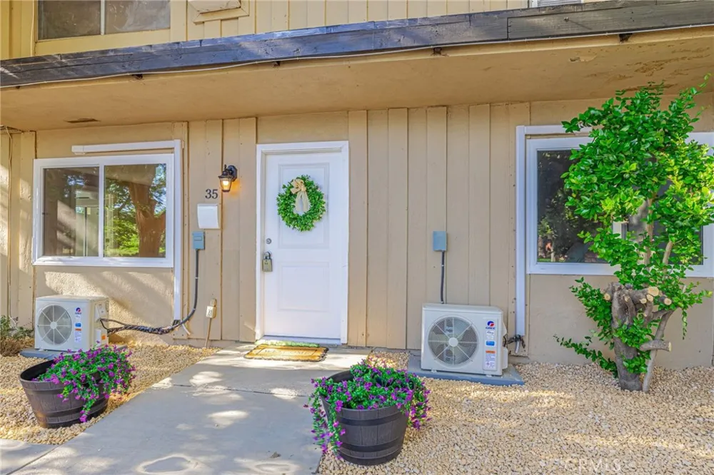 21329 Lake Shore Drive #35 California City, CA 93505