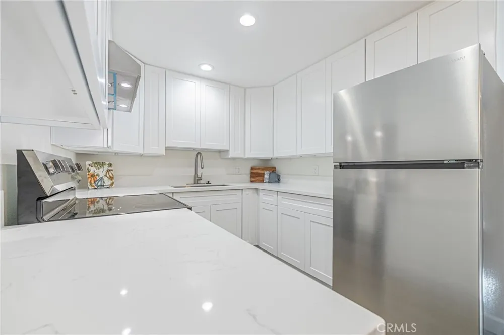 21329 Lake Shore Drive #35 California City, CA 93505
