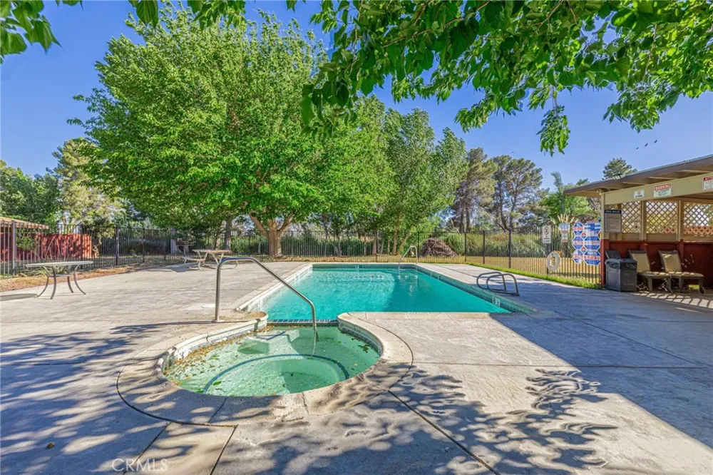 21329 Lake Shore Drive #35 California City, CA 93505