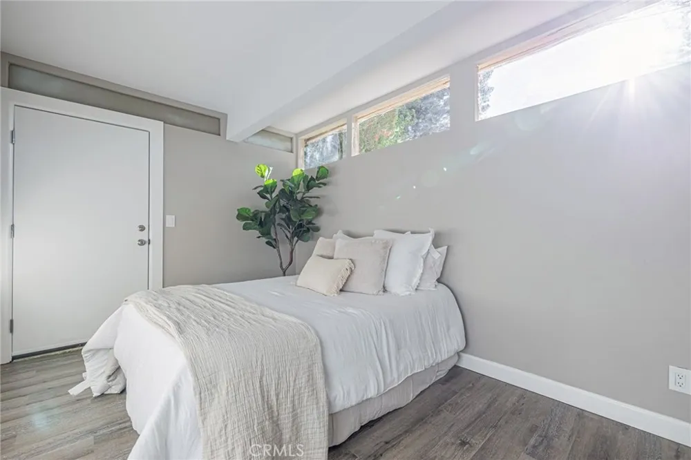 21329 Lake Shore Drive #35 California City, CA 93505