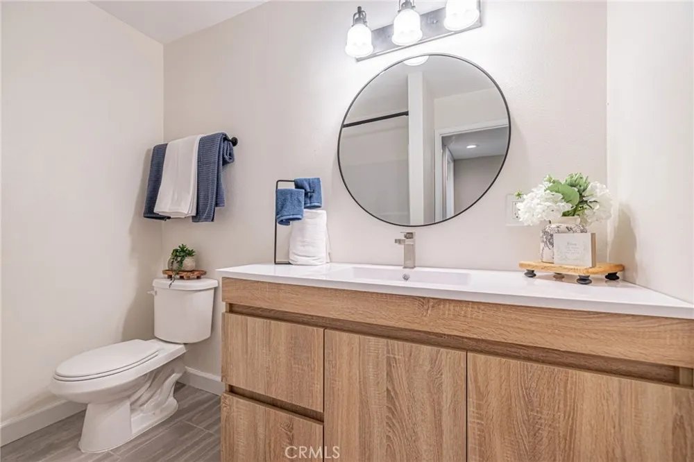 21329 Lake Shore Drive #35 California City, CA 93505