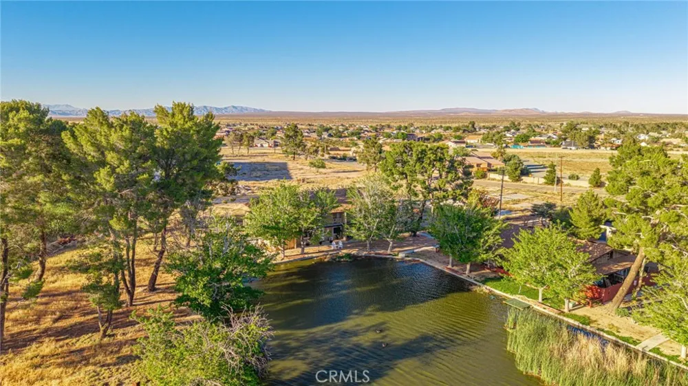 21329 Lake Shore Drive #35 California City, CA 93505