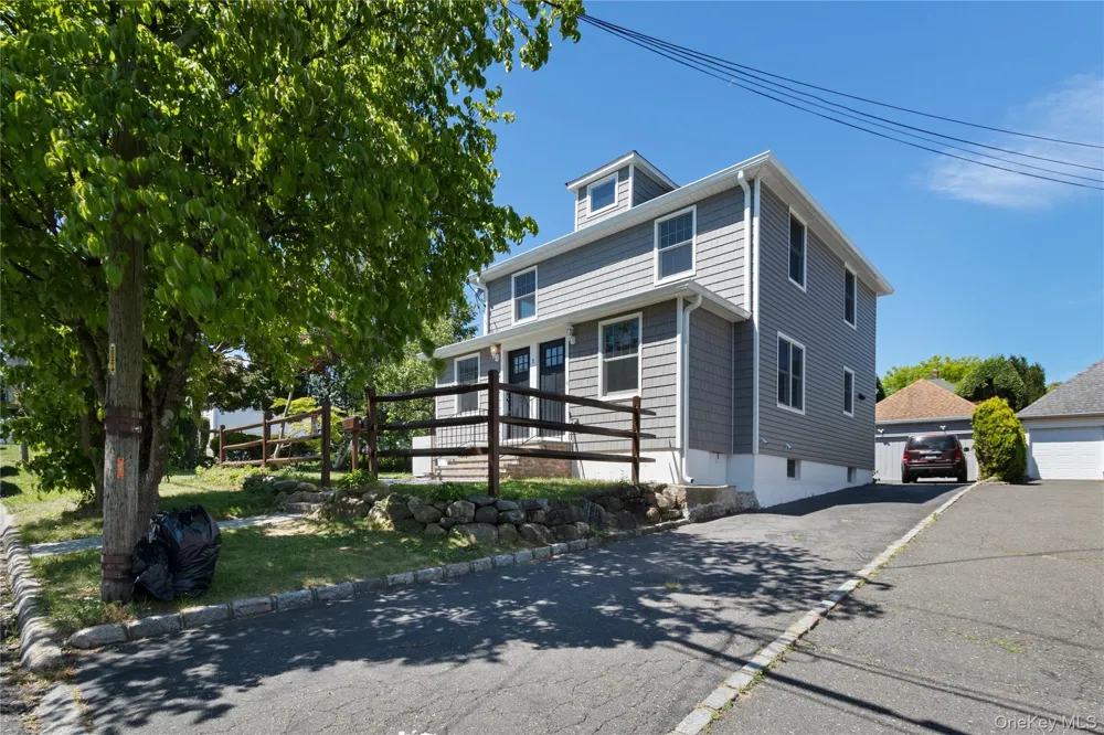 1 Alvin Street #1 Glen Cove, NY 11542