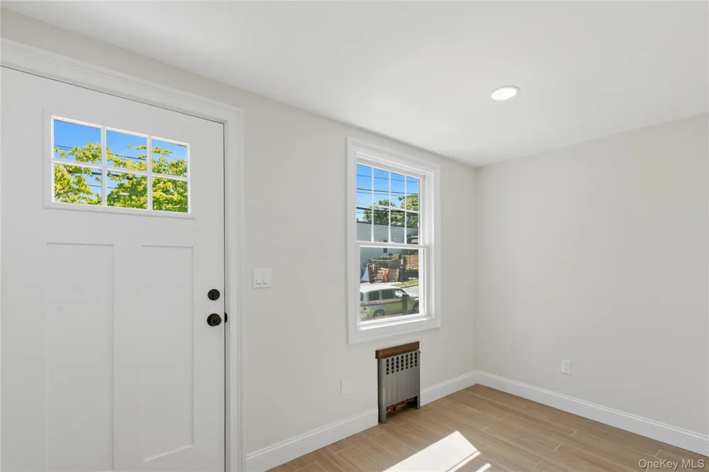 1 Alvin Street #1 Glen Cove, NY 11542