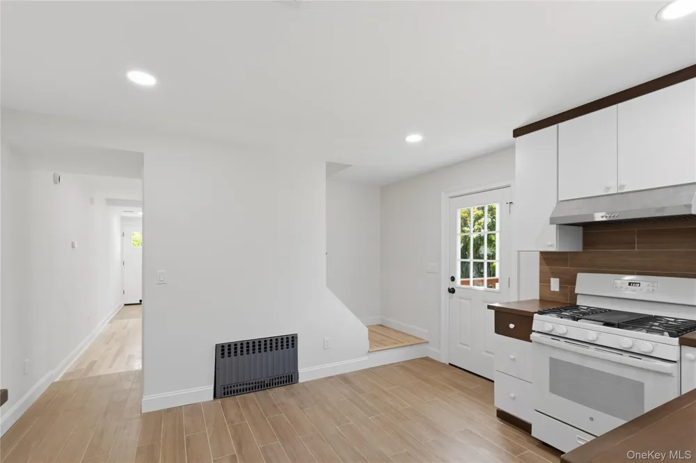 1 Alvin Street #1 Glen Cove, NY 11542